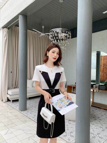 新款拼接连衣裙跑量的价格欧货的质感，女装连衣裙，贻思茗