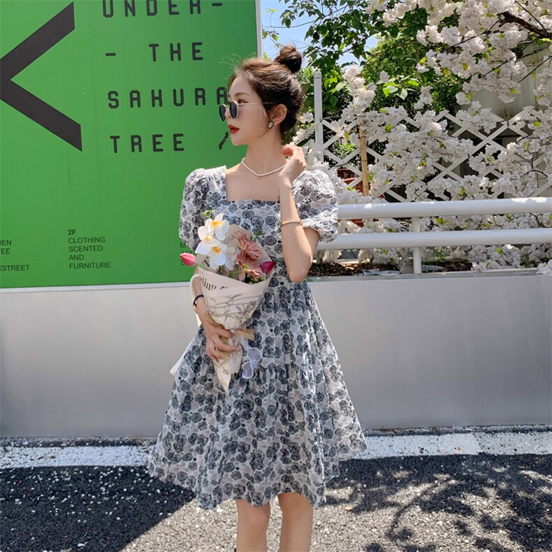 法式方领碎花连衣裙女雪纺中短款夏2025流行气质收腰泡泡袖裙子,女装连衣裙,2C229