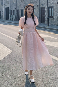 夏季法式复古浪漫粉色肌理感连衣裙女甜美气质超仙在逃公主裙子女图片