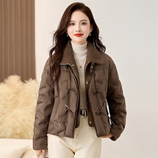 仿羊羔毛领羽绒服女冬2024新款时尚洋气高端短款拼接皮毛一体外套，女装羽绒服，衣之秀