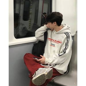 抖音得物品质480克全棉加绒织带连帽印花卫衣三条杠针织卫衣A0404图片