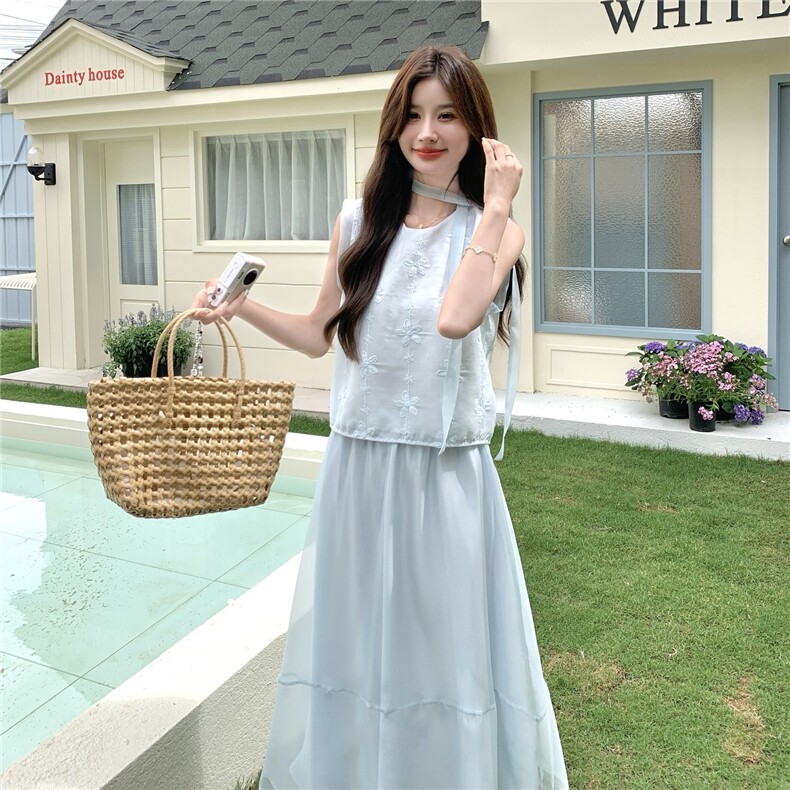 浅蓝色蕾丝背心网纱半身裙套装女夏2025新款ootd穿搭超好看两件套,女装套装/套裙,2C135