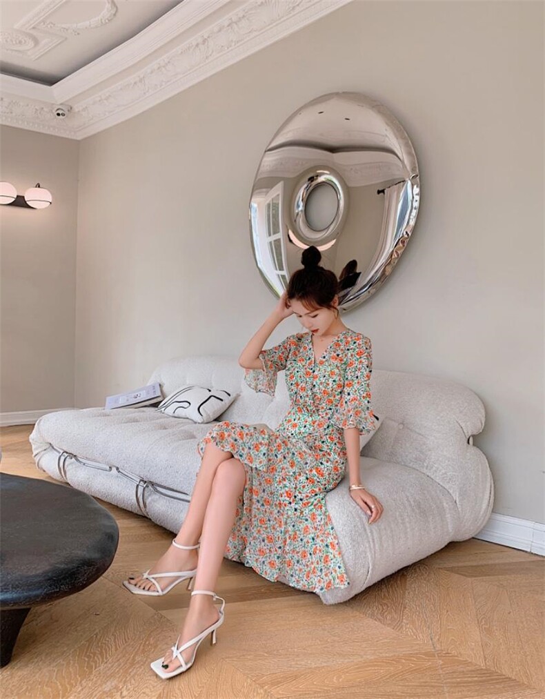 夏季新款连衣裙，女装连衣裙，早颜