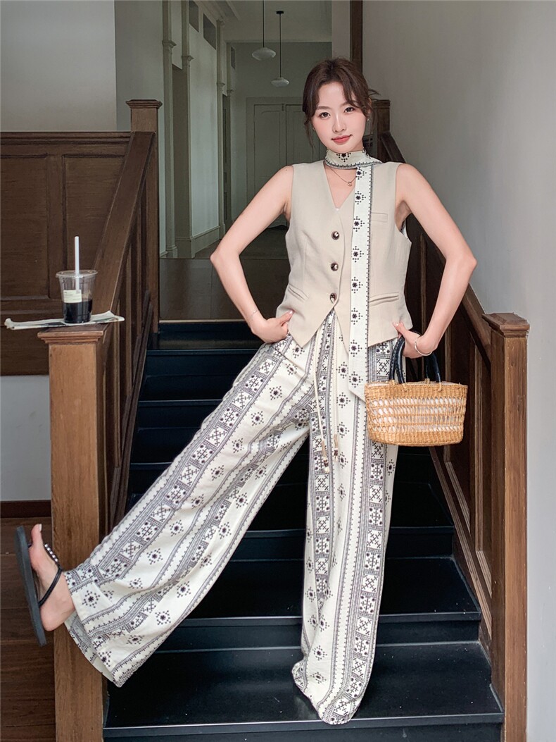 主推新款老钱风高级感单排扣马甲直筒裤女士套装2215-P185-K295,女装套装/套裙,网红馆