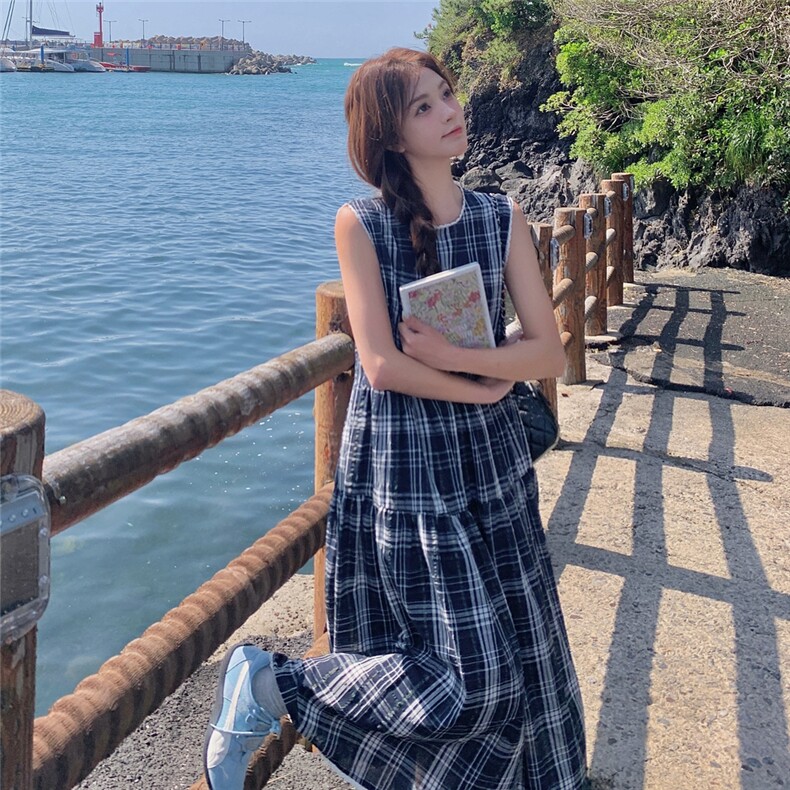 2025年夏季文艺复古宽松腰蛋糕裙时尚潮流,女装连衣裙,诺蝶