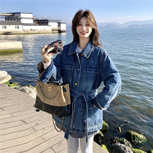 复古工装风翻领绑带蓝色牛仔外套女2026春季新款宽松显瘦气质上衣图片