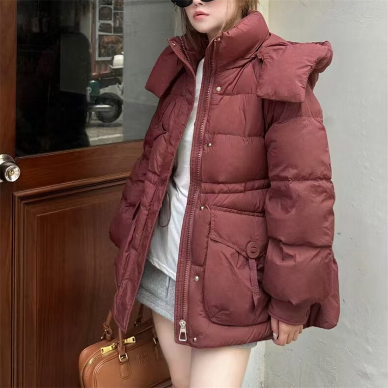 短款羽绒服女2024冬季新款时尚洋气宽松显瘦白鸭绒连帽外套，女装羽绒服，灵动羽绒服工厂