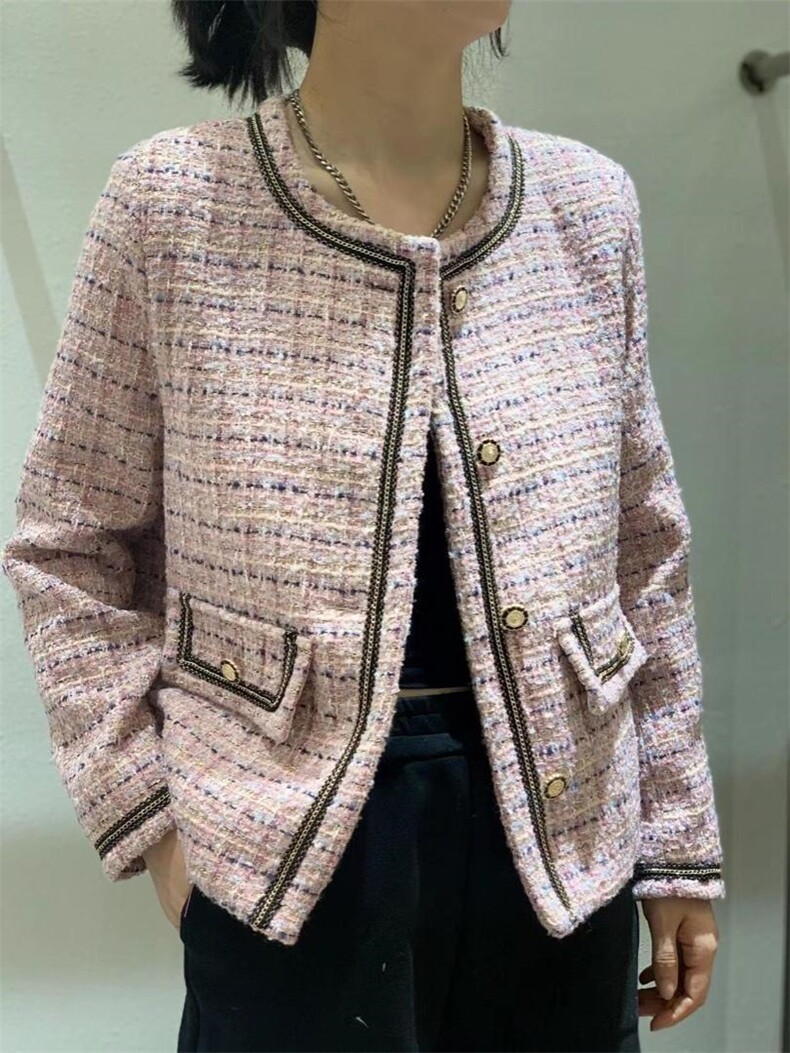 2022新款气质黑边显瘦小香风外套,女装其它,L·H·X