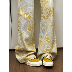 黄色