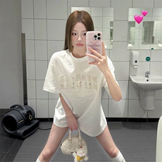 白色