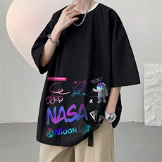 黑色