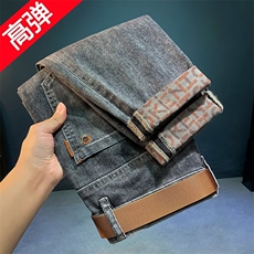 灰色