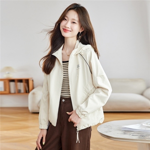 洋气减龄粉色连帽短款外套女2025秋季新款小个子宽松休闲夹克上衣，女装短外套，慕咨