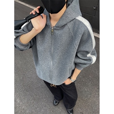 灰色