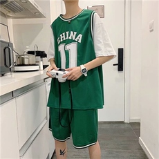 绿色