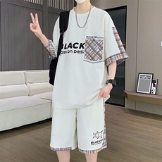 白色