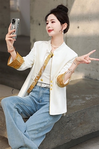 新中式盘扣提花撞色外套女2024年春季新款复古名族风短款女装图片