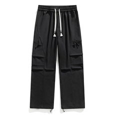 黑色