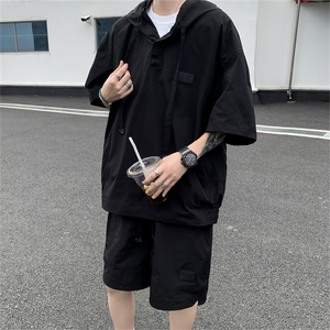 夏季轻薄透气防晒连帽短袖短裤两件套男潮流简约纯色宽松休闲套装图片