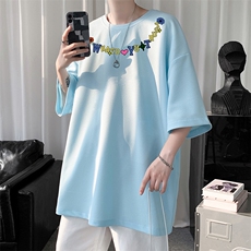 浅蓝色