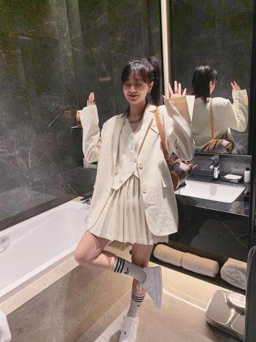 三件套西装套装，女装西装，last name