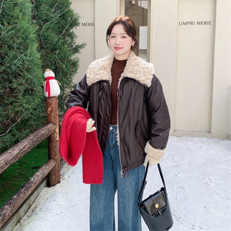 咖色羊羔毛翻领羽绒内胆皮衣外套女2025冬季新款时髦洋气保暖上衣,女装皮衣,艾米莉亚