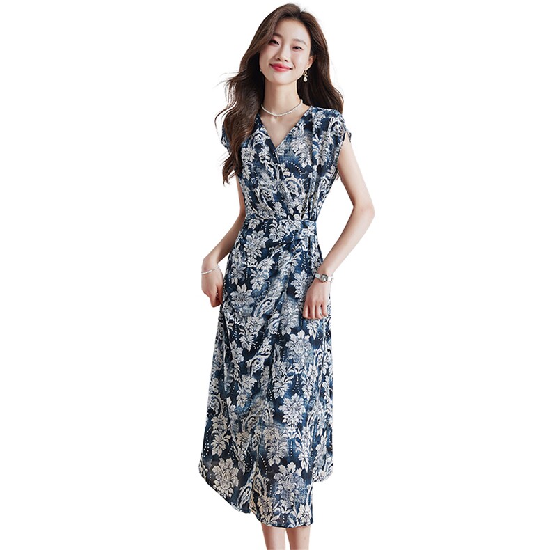 印花法式复古收腰气质连衣裙女2024夏季新款轻熟风V领长裙,女装连衣裙,岚衣(原川流布茜）