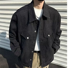 黑色