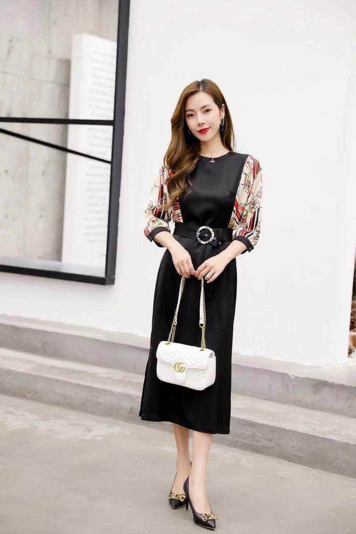 新款气质连衣裙，女装连衣裙，蓝芝衣秀