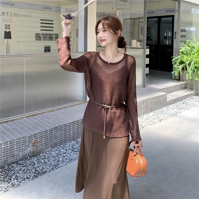 复古咖色罩衫吊带连衣裙两件套2025新款夏季简单大方流行淡人套装，女装连衣裙，维壹