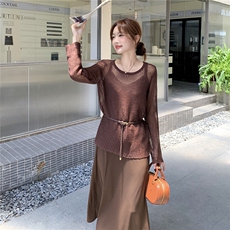 复古咖色罩衫吊带连衣裙两件套2025新款夏季简单大方流行淡人套装，女装连衣裙，维壹