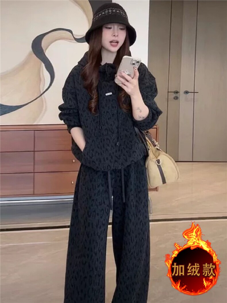 韩系宽松显瘦时尚套装女秋冬新款豹纹套头连帽卫衣直筒长裤两件套,女装套装/套裙,江南