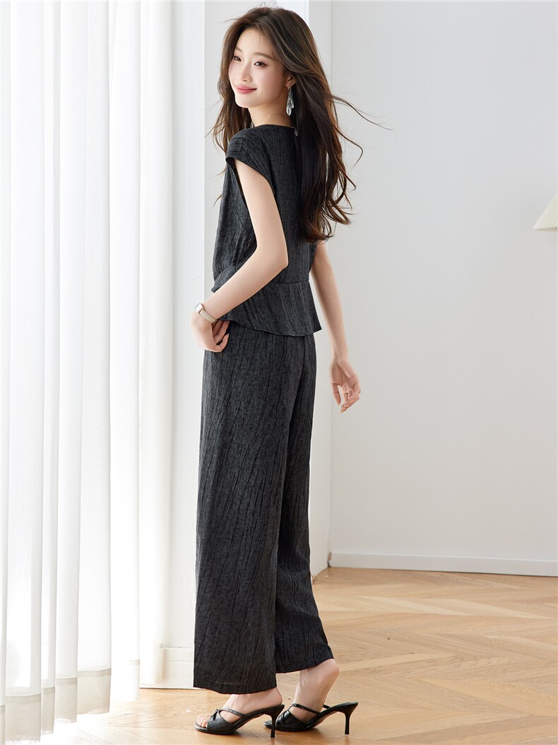 现货！高端大气时尚套装女2026年夏季新款中年女士两件套休闲上衣,女装套装/套裙,沐七七