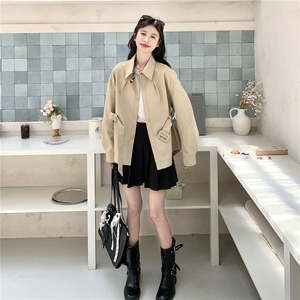 复古撞色拼接收腰显瘦风衣外套女春秋2025新款短款小个子流行大衣图片
