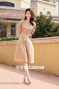 【现货】立体切割裁剪不挑身材 贴心考究提升舒适感图片