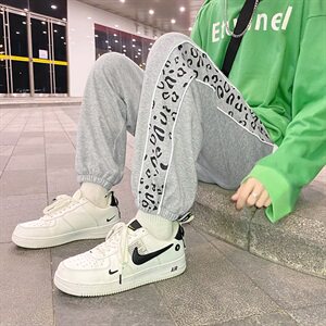 K725-P45    秋季港风大码针织豹纹运动裤男直筒夜光反光休闲裤图片