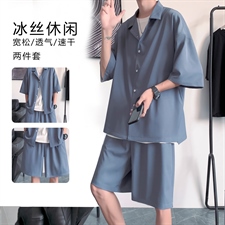 白色