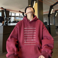 酒红色