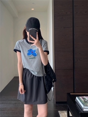韩版趣味夏季撞色刺绣印花T恤休闲百搭蓝花短袖，女装T恤，湘姗