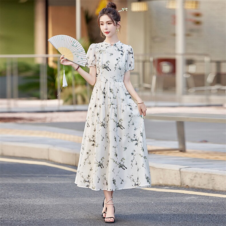 2024夏季新款复古风中长款圆领盘扣印花连衣裙,女装连衣裙,天丝秀