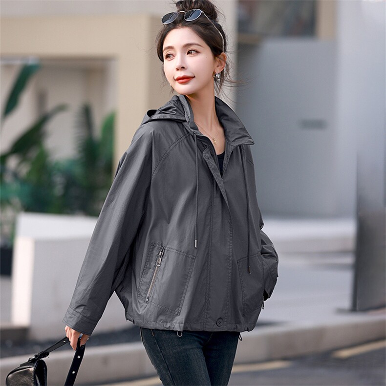 蝙蝠袖风衣短外套女春秋2025新款高级感棉质小个子宽松休闲冲锋衣,女装短外套,丽影随形