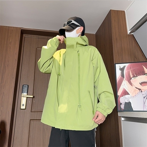 户外秋装新款登山港风防水多拉链冲锋衣男夹克潮外套016-P40图片
