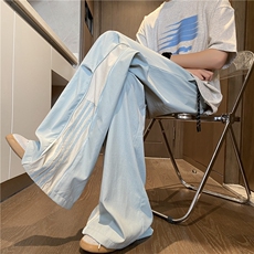蓝色