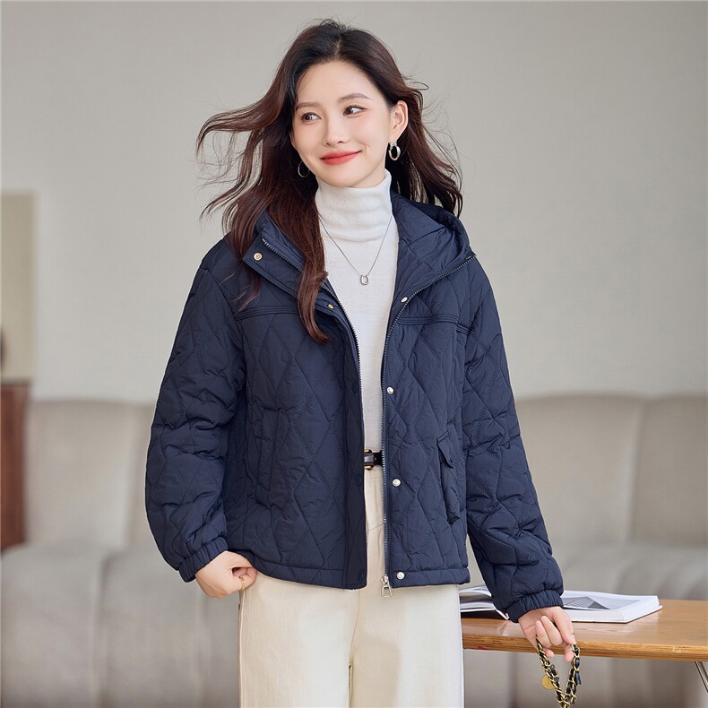 现货!2025年冬季时尚连帽加厚女外套,女装棉衣/棉服,依恋蒂丝
