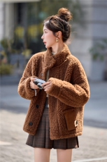 2025冬季新款~~双面穿皮毛一体，女装棉衣/棉服，意芙