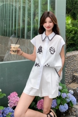 2025夏季新款时尚气质撞色刺绣Polo领坎肩宽松衬衫短裤两件套女潮，女装套装/套裙，2C133