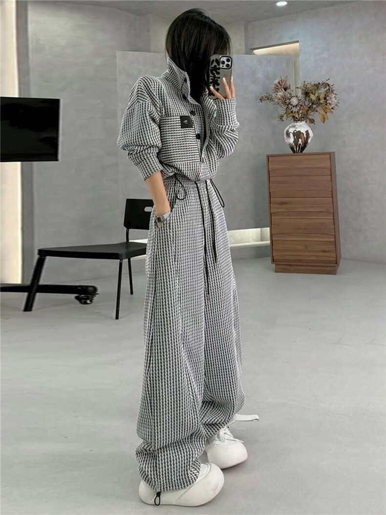 简约时尚套装女春季新款条纹拼接短款纽扣立领卫衣阔腿长裤两件套,女装套装/套裙,江南