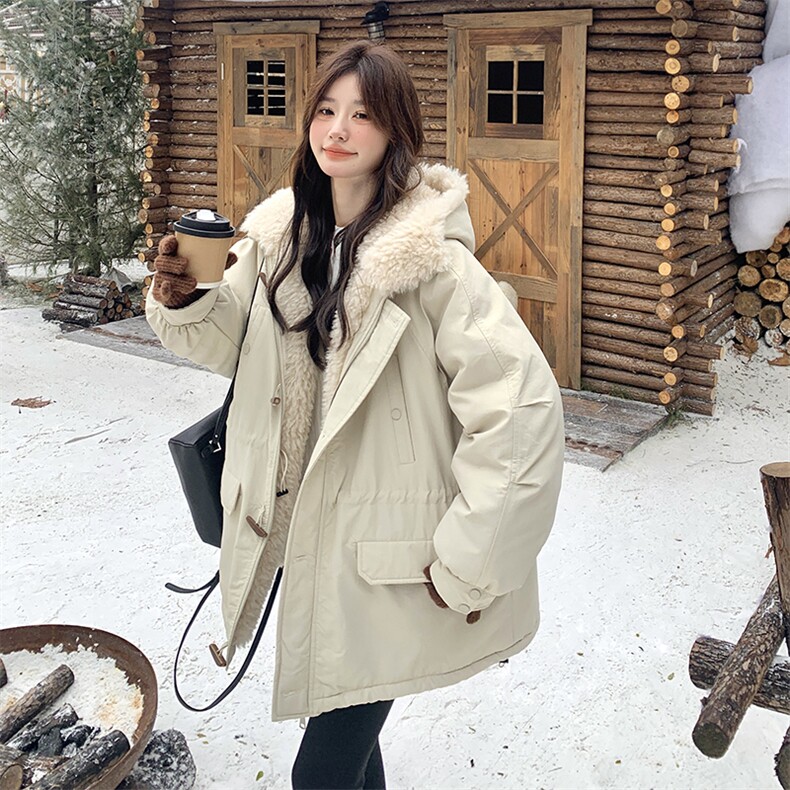 现货牛角扣加厚羊羔毛连帽休闲派克服5832-P275-K408,女装派克服,2C159