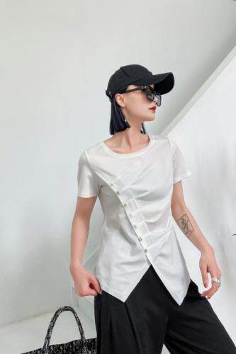 现货。2021年新款继续发布中，女装，赛蝶衣社