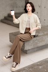 皮衣外套女装短款2024秋季新款立领时尚休闲机车风皮夹克上衣，女装皮衣，江南女神